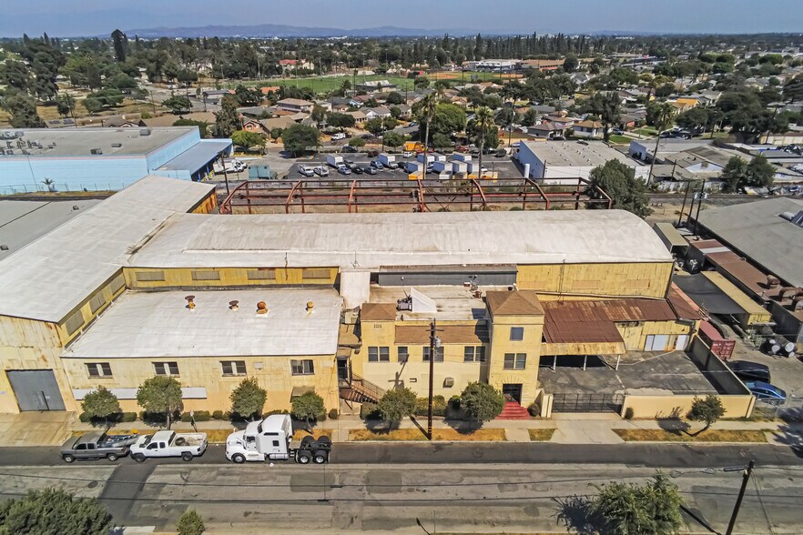More Photos Of 11810 Center St, South Gate Manufacturing For Sale