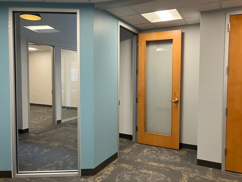 More Photos Of 1330 Win Hentschel Blvd, West Lafayette Office For Lease