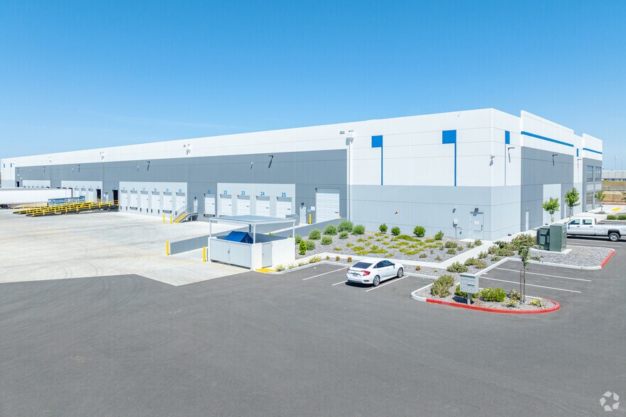 More Photos Of 2925 Ramco St, West Sacramento Unknown For Sale