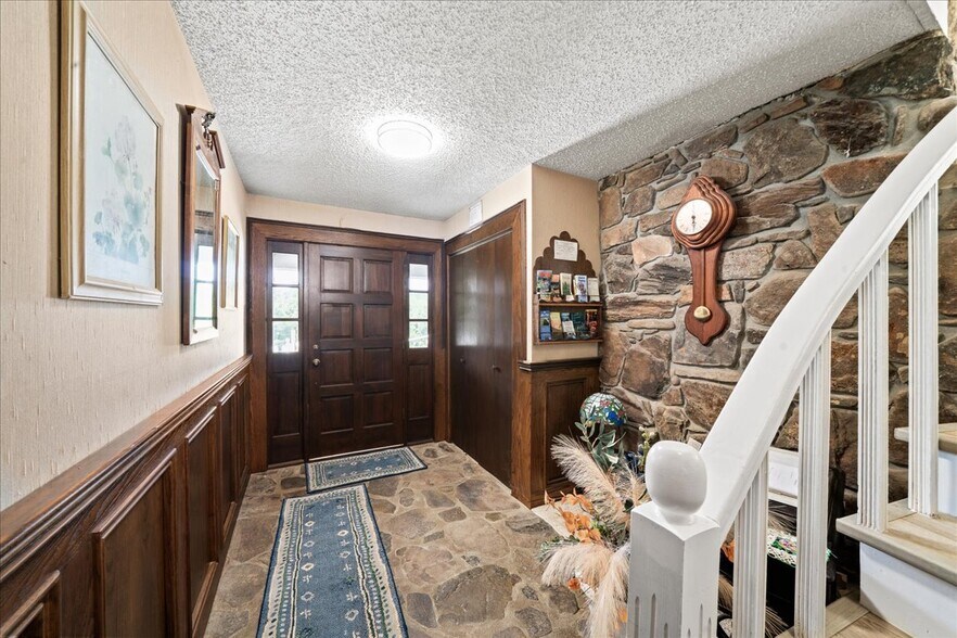 More Photos Of 441 Mull Rd, Hiawassee Hospitality For Sale