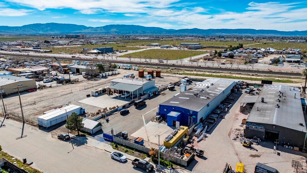 More Photos Of 42621 2nd St E, Lancaster Warehouse For Sale