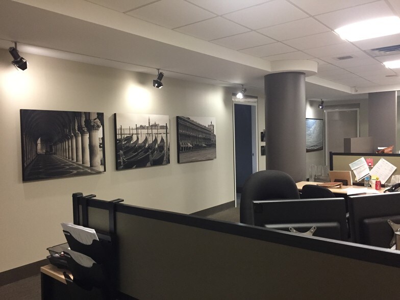 More Photos Of 620 Richmond St, London Office For Lease