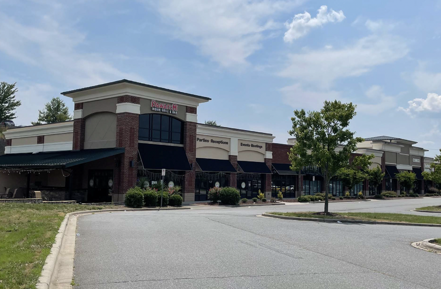 Primary Photo Of 10099 Weddington Rd, Concord Storefront Retail Office For Lease