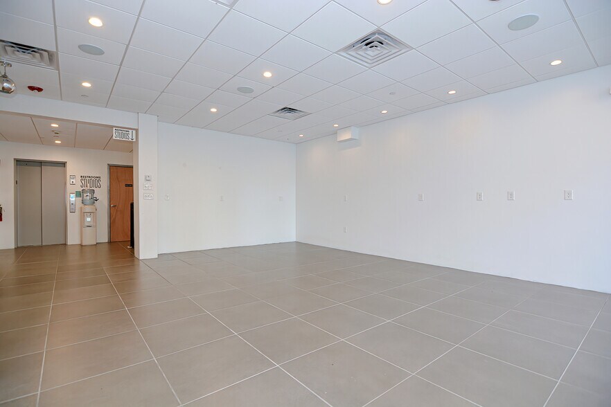 More Photos Of 24-28 High St, Medford Apartments For Lease