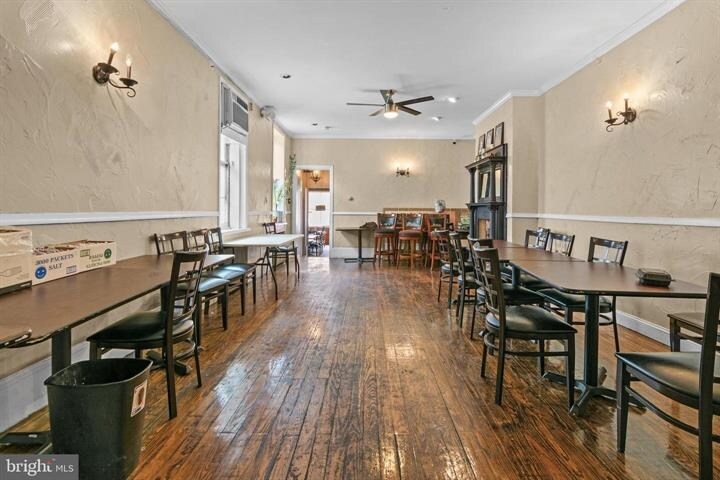 More Photos Of 2112 Fleet St, Baltimore Bar For Sale