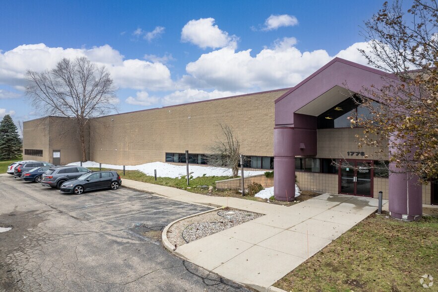 Primary Photo Of 1776 Airport Park Ct, Holland Manufacturing For Sale