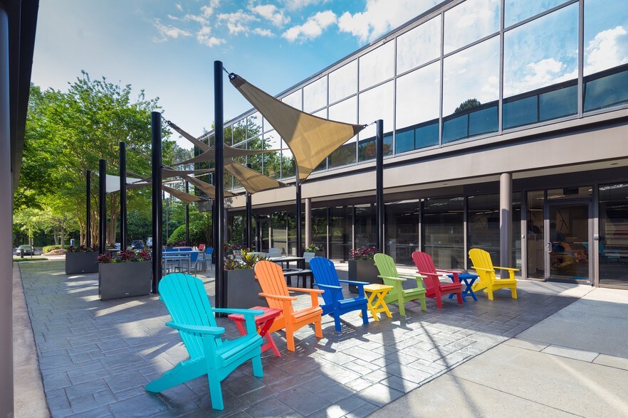 More Photos Of 6025 The Corners Pky, Peachtree Corners Office For Lease