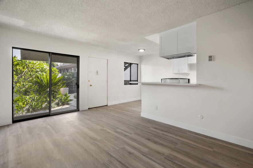 More Photos Of 200 S Avenue 59, Los Angeles Apartments For Sale
