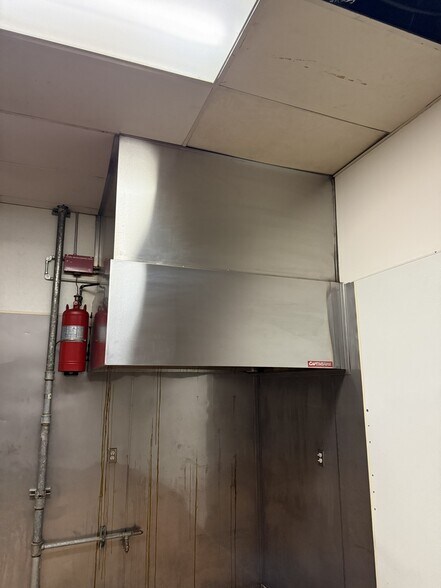 More Photos Of 7980-8000 Amador Valley Blvd, Dublin Unknown For Lease