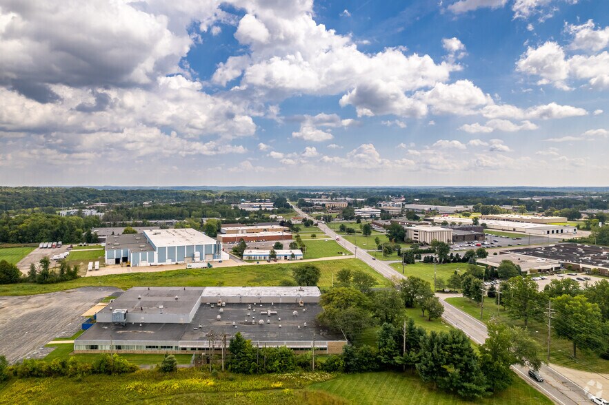 More Photos Of 28999 Aurora Rd, Solon Warehouse For Sale