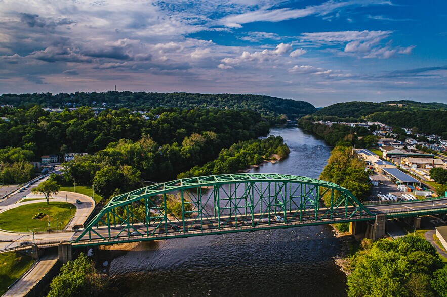 More Photos Of 12 Union Sq, Phillipsburg Auto Repair For Sale