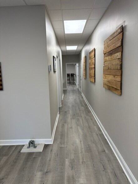 More Photos Of 4045 S Access Rd, Chattanooga Warehouse For Lease