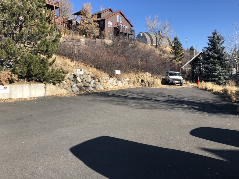More Photos Of 10270 Donner Pass Rd, Truckee Office For Lease