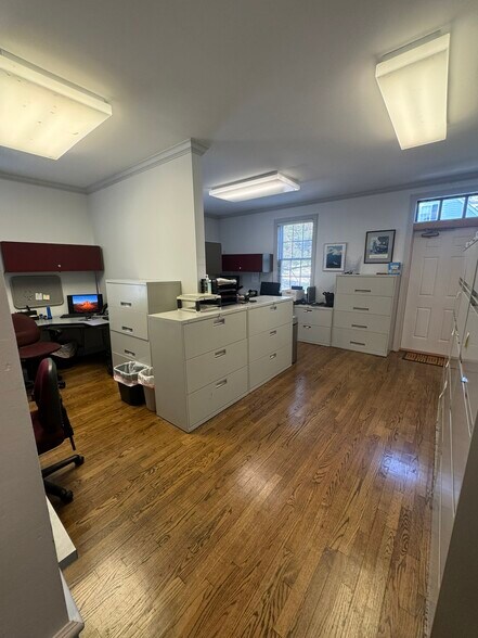 More Photos Of 1623 W Colonial Pky, Inverness Medical For Sale