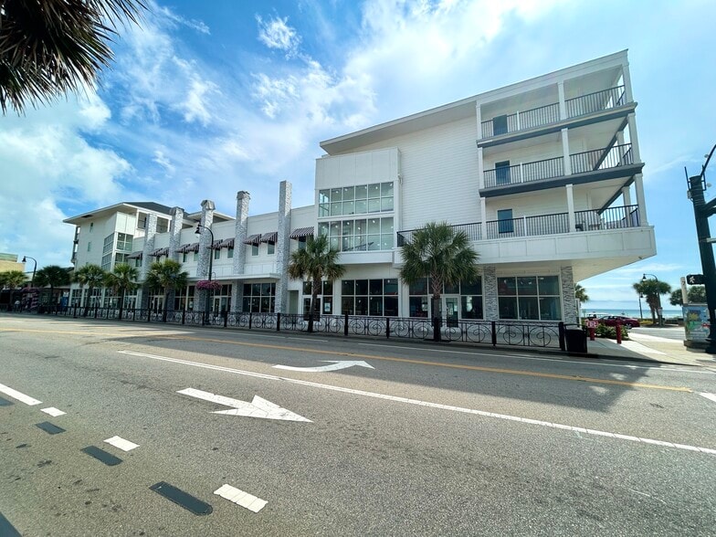 Primary Photo Of 700 N Ocean Blvd, Myrtle Beach Apartments For Lease