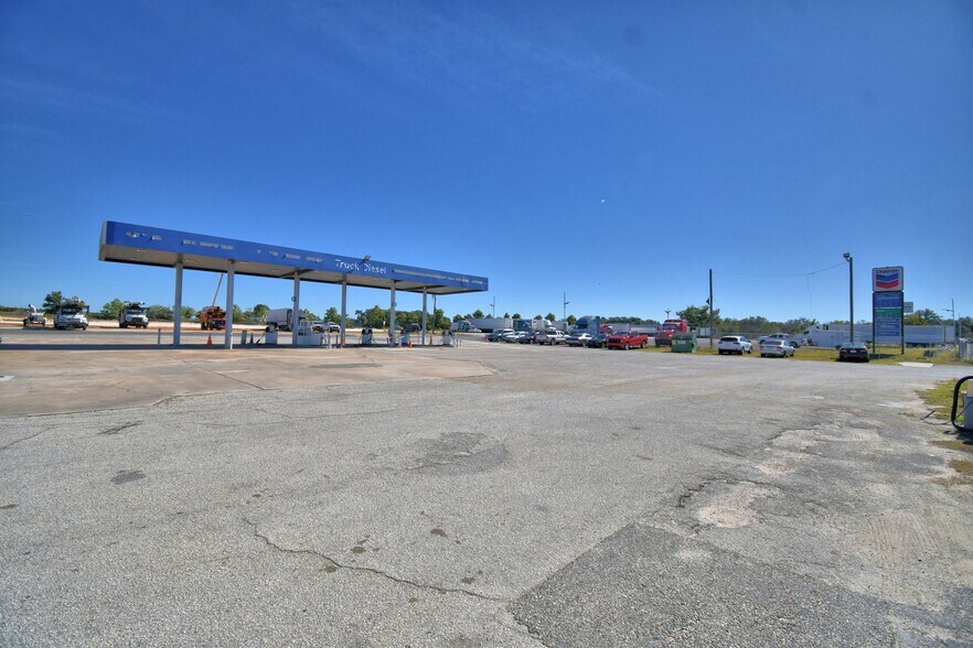 More Photos Of 16311 Highway 27, Lake Wales Service Station For Sale