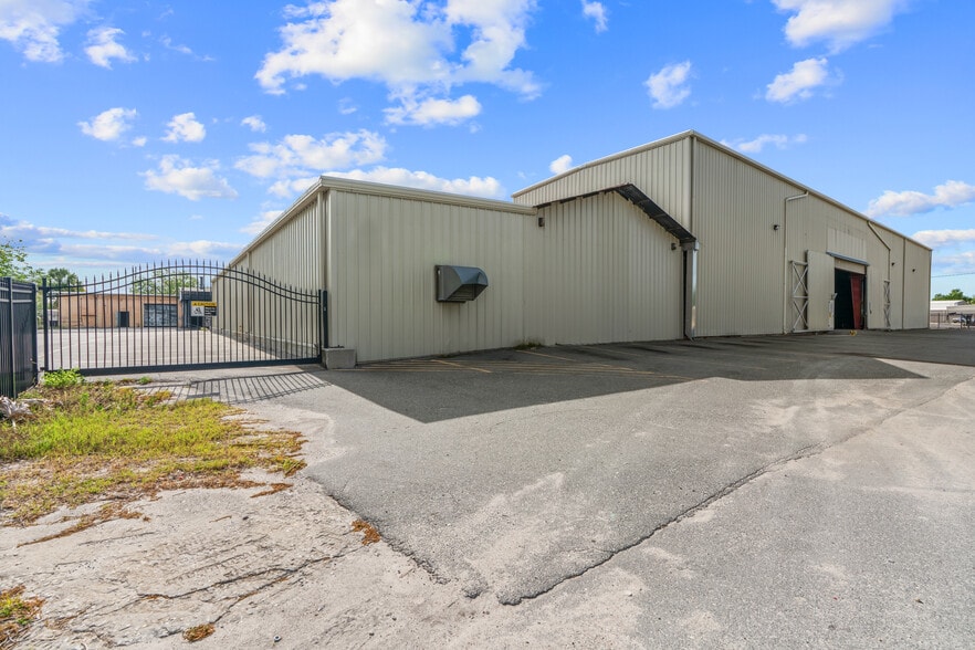 More Photos Of 1118 N Magnolia Ave, Ocala Warehouse For Sale
