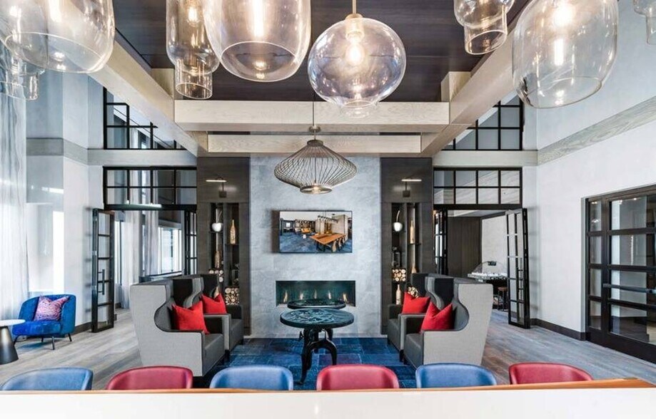 More Photos Of 916 W Broad St, Falls Church Coworking Space