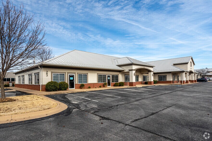 Primary Photo Of 303 SW 18th St, Bentonville Office For Lease