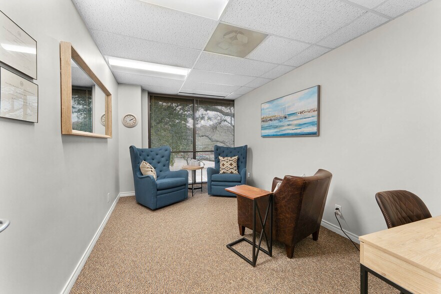 More Photos Of 8330-8350 Meadow Rd, Dallas Office For Sale