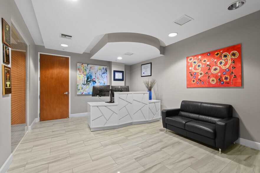 More Photos Of 1880 N Congress Ave, Boynton Beach Medical For Sale