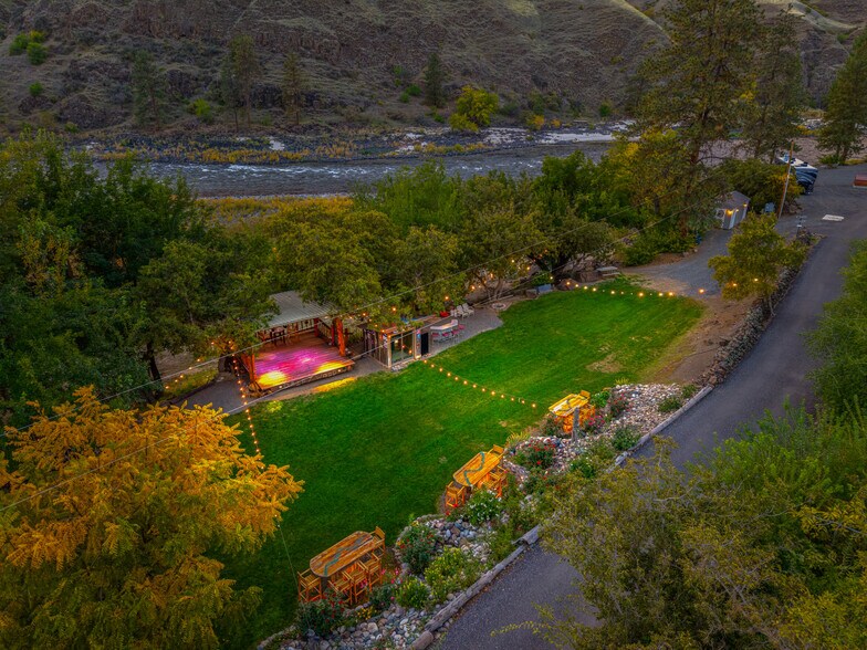 More Photos Of 13706 US 95, White Bird Trailer Camper Park For Sale