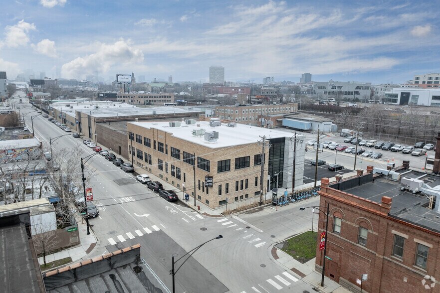 More Photos Of 1443 W Wabansia Ave, Chicago Office For Lease