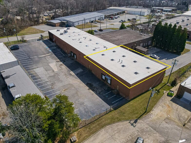 Primary Photo Of 902 Norwalk St, Greensboro Warehouse For Lease