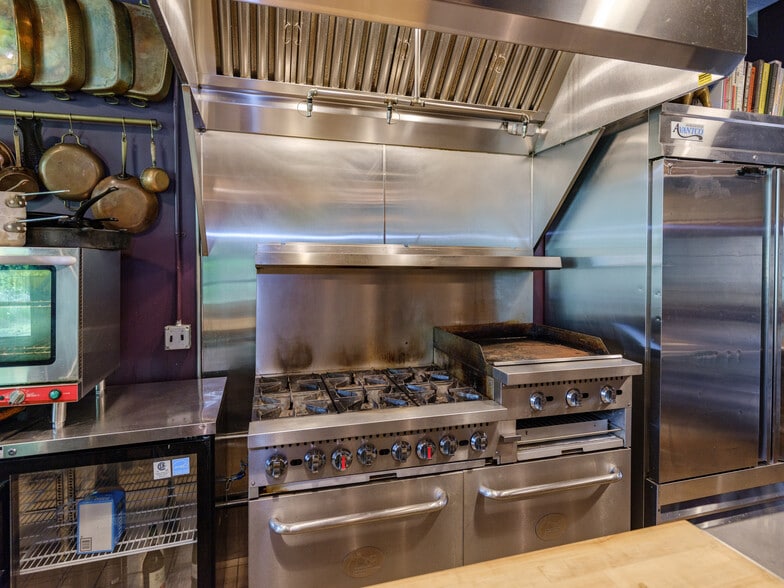 More Photos Of 58522 Farrand Rd, Colon Hospitality For Sale