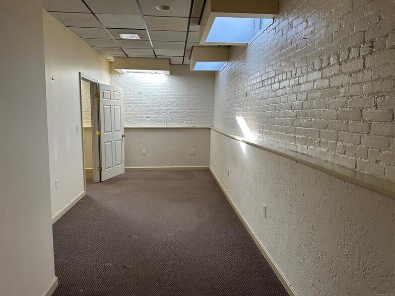 More Photos Of 444 Hartford Pike, Dayville Freestanding For Sale