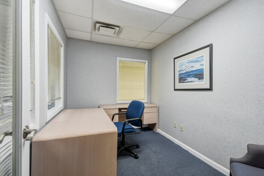 More Photos Of 1840 Dunn Ave, Jacksonville Medical For Lease