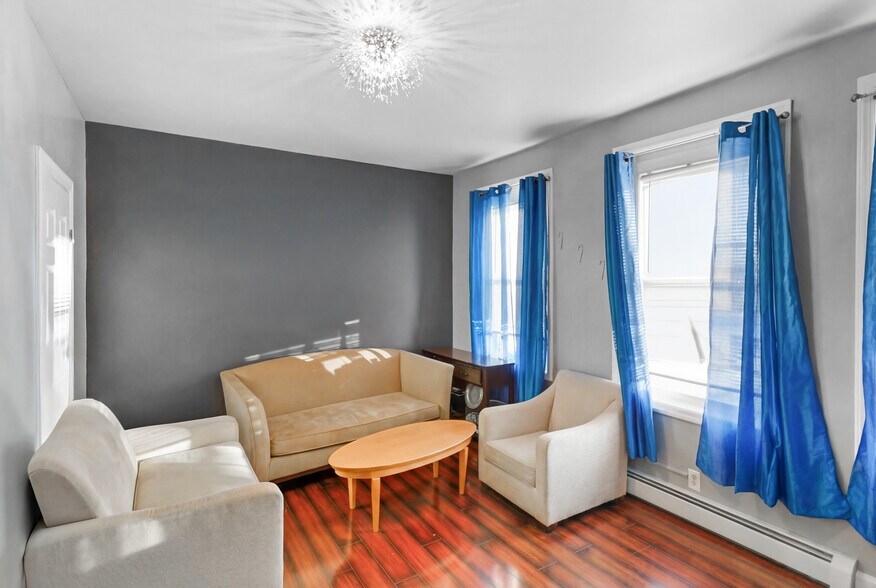 More Photos Of 449 Orange St, Newark Storefront Retail Residential For Sale