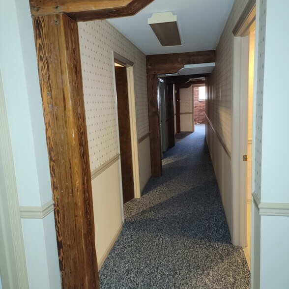 More Photos Of 600 Main St, Riverton Office For Sale