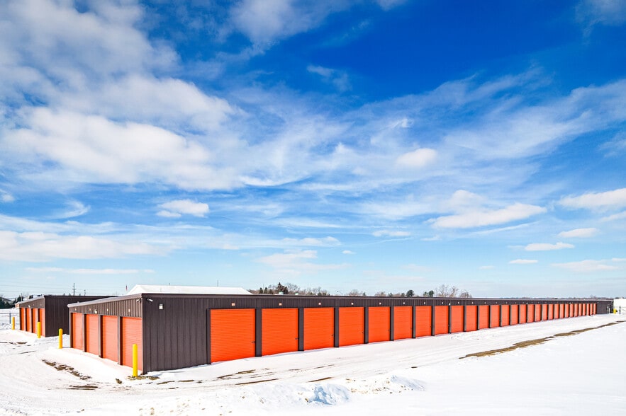 More Photos Of 2851 Business Pl SE, Massillon Self Storage For Sale