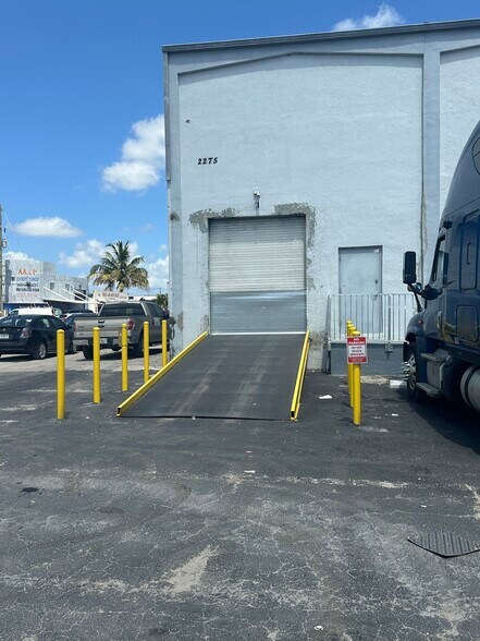 More Photos Of 2275 E 11th Ave, Hialeah Warehouse For Lease