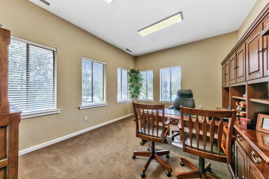 More Photos Of 275 Kingsbury Grade rd, Stateline Office For Sale