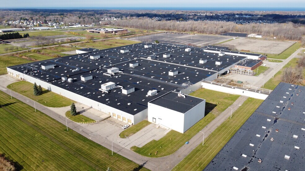 More Photos Of 700 Resende Rd, Webster Unknown For Lease