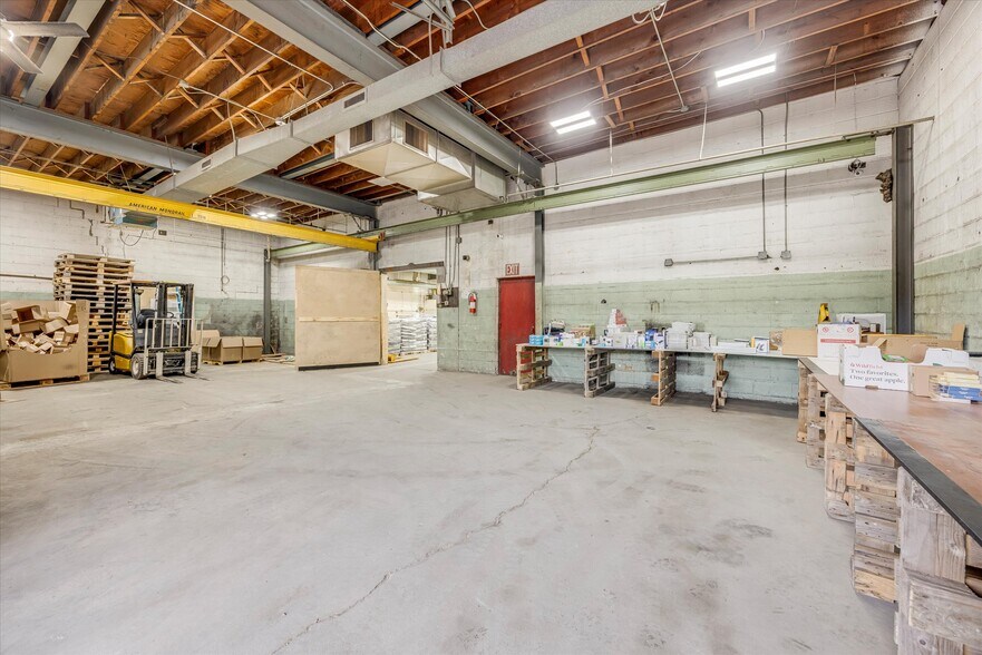 More Photos Of 16-20 Main Ave, Wallington Industrial For Sale