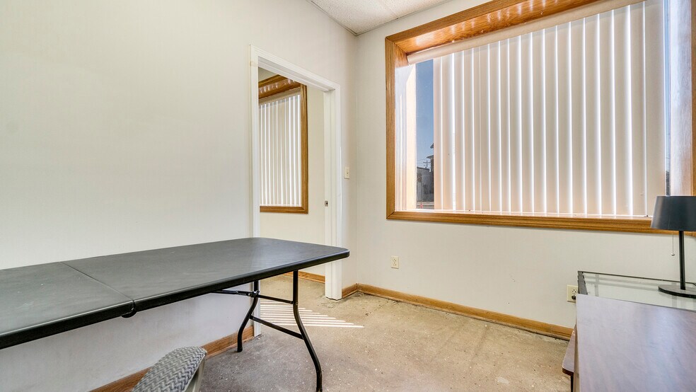 More Photos Of 101 N Washington St, Hanover Warehouse For Sale