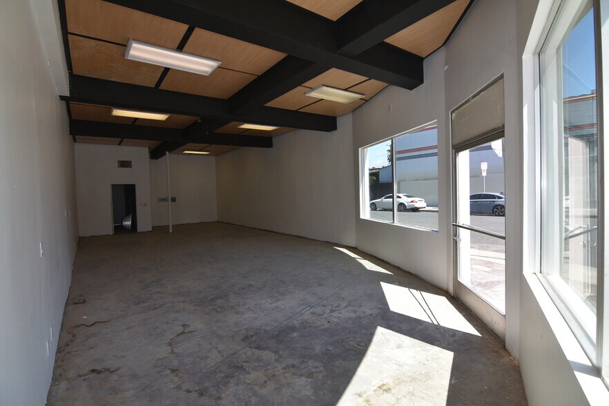 More Photos Of 2153-2173 W Washington Blvd, Los Angeles Storefront Retail Residential For Lease