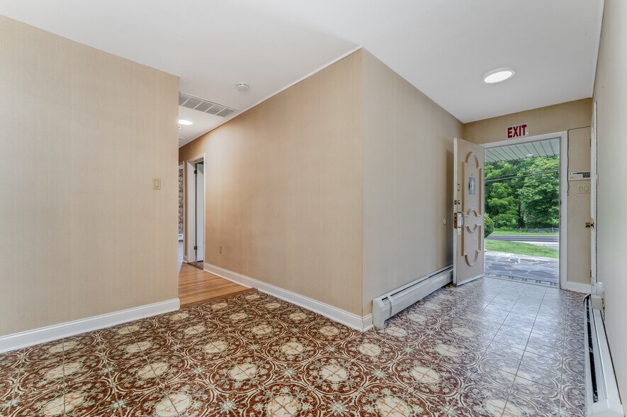 More Photos Of 2431 Route 57 East, Washington Office Residential For Sale