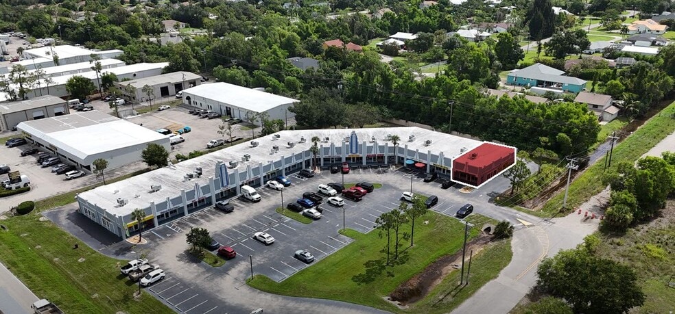 Primary Photo Of 12951 Metro Pkwy, Fort Myers General Retail For Lease