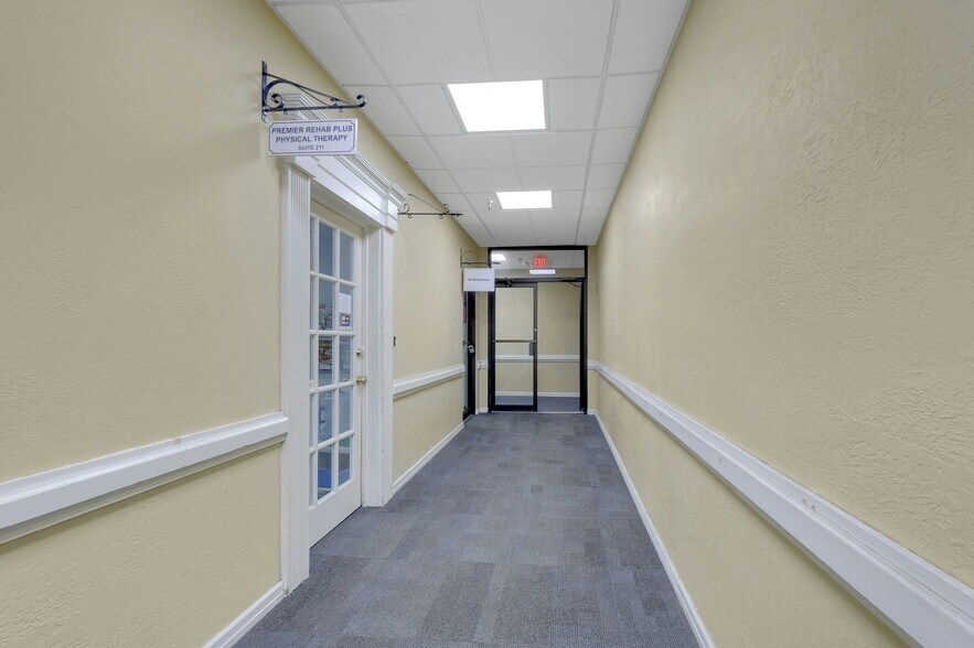 More Photos Of 1033 Clifton Ave, Clifton Medical For Sale