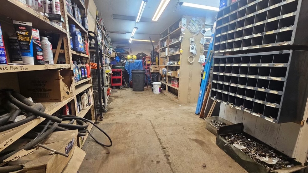 More Photos Of 5110 Brookpark Rd, Cleveland Auto Repair For Sale