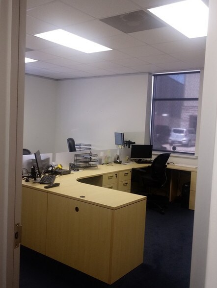 More Photos Of 1427 Vanderwilt Ln, Katy Warehouse For Lease