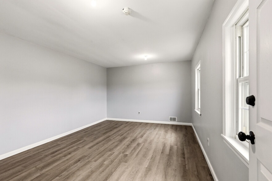 More Photos Of 2611 Route 37 E, Toms River Office For Sale