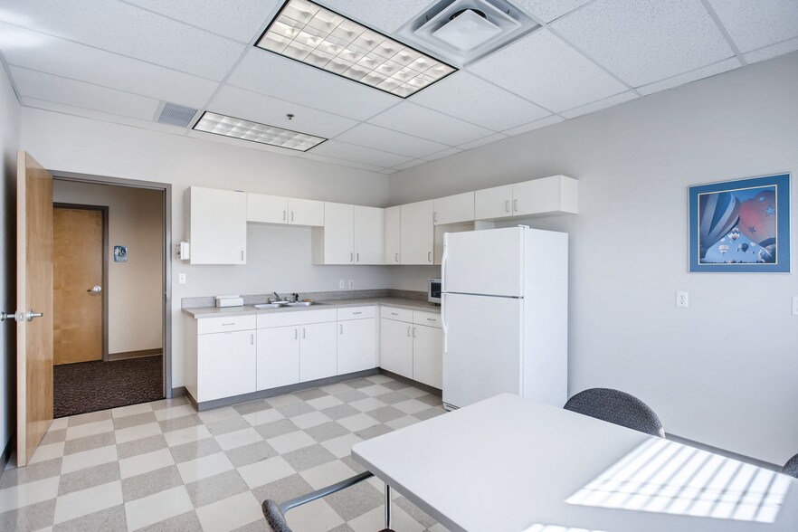 More Photos Of 840 Diamond Valley Pky, Windsor Industrial For Sale