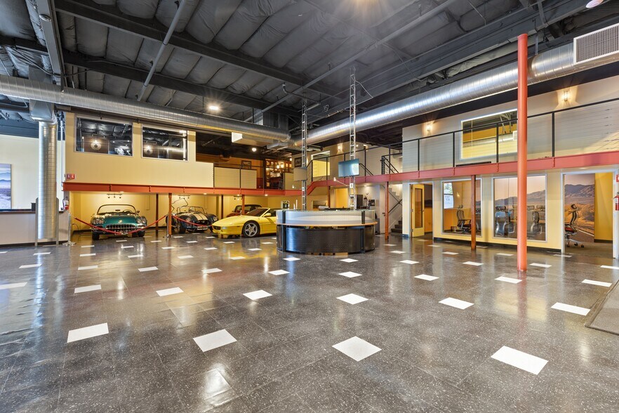 More Photos Of 521 Charcot Ave, San Jose Showroom For Sale