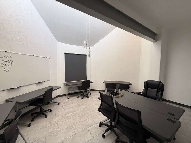 More Photos Of , El Paso Office For Sale