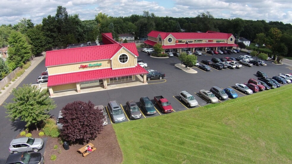 More Photos Of 7910 Oakland Dr, Portage Unknown For Lease
